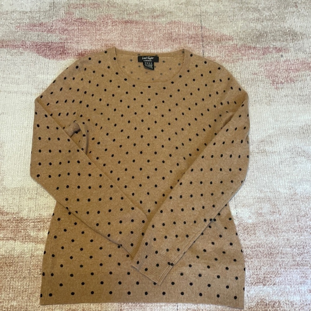 Lord & Taylor camel polka dot cashmere sweater